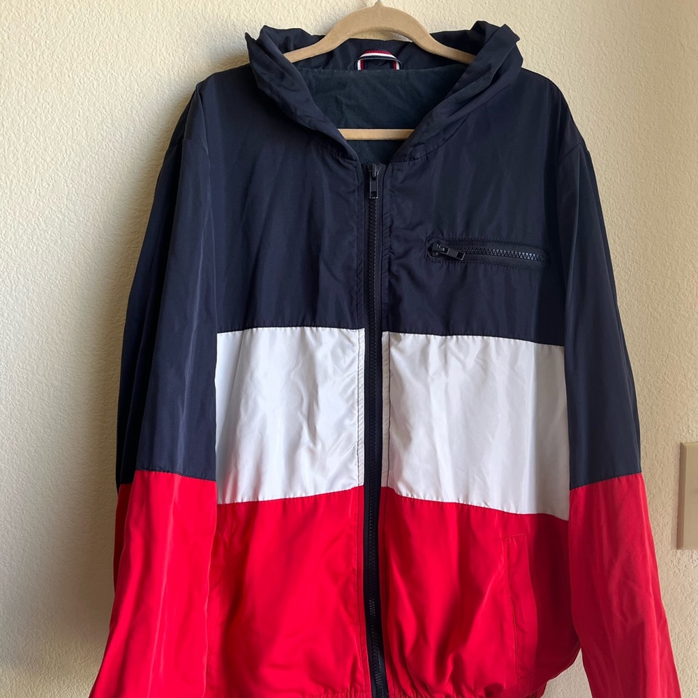 Tommy Hilfiger Jacket, red white & blue! Women’s XS or a youth Large!